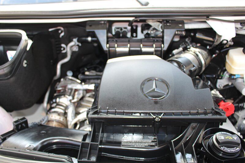 Used 2024 Mercedes-Benz Sprinter 2500 image 37