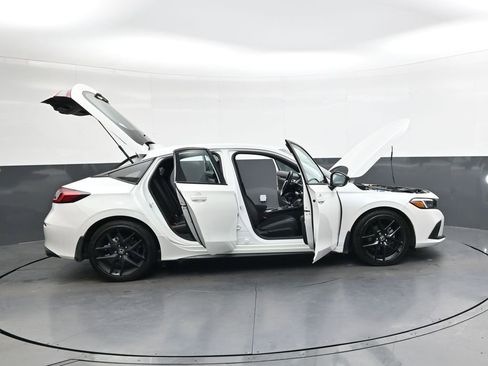 Used 2024 Honda Civic Sport image 43