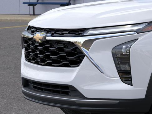 New 2025 Chevrolet Trax LT w/ Driver Confidence Package image 16