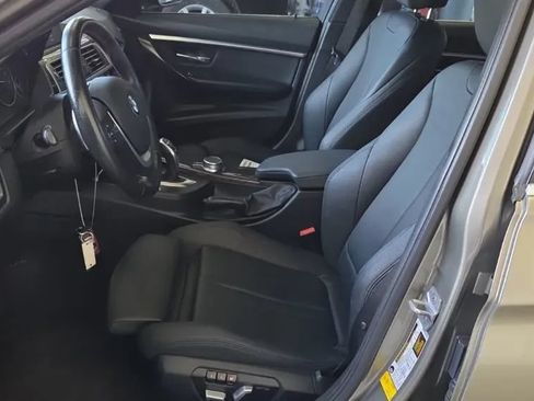 Used 2017 BMW 330i Sedan RWD image 3
