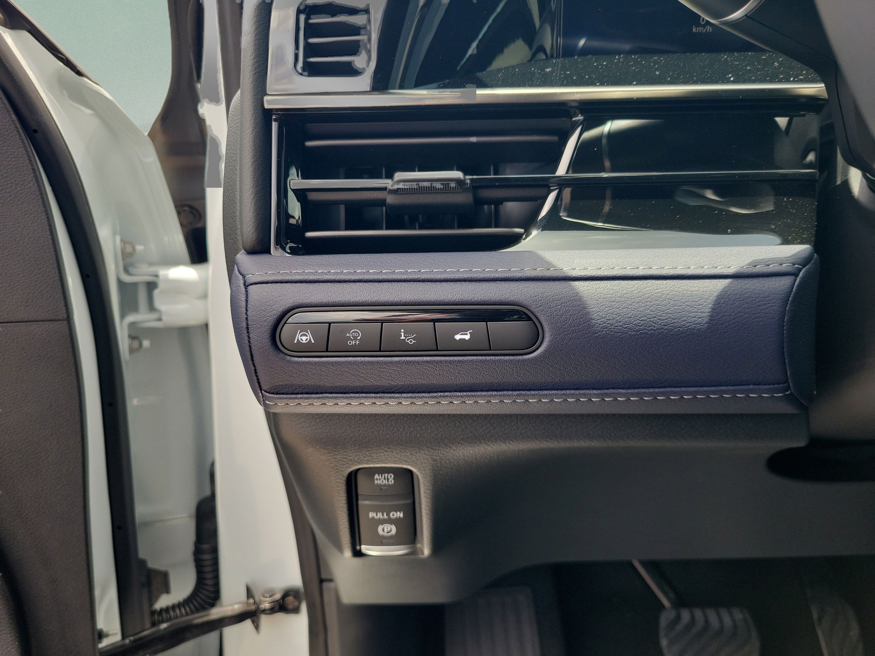 New 2026 INFINITI QX80 4WD image 21