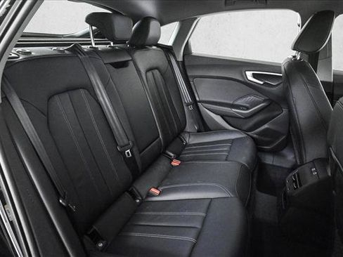 Used 2025 Audi A5 2.0T Premium w/ Convenience Package image 21