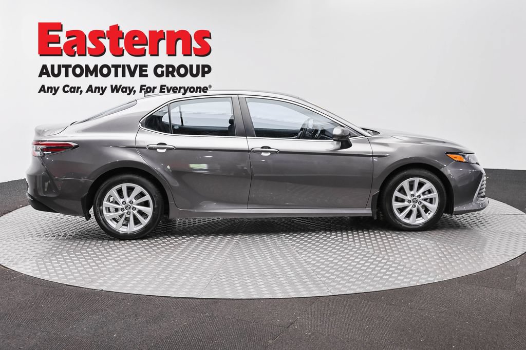 Used 2024 Toyota Camry LE FWD image 5