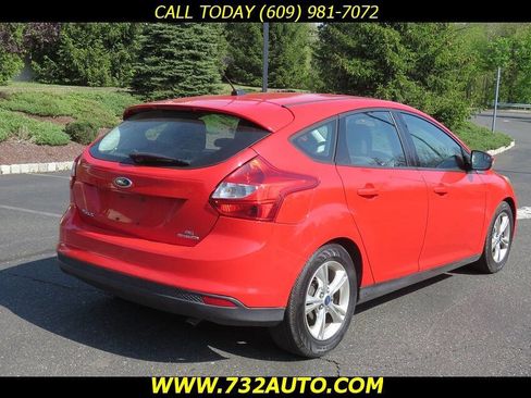 Used 2014 Ford Focus SE FWD image 12