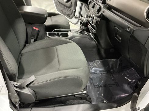 Used 2020 Jeep Gladiator Sport w/ Quick Order Package 24S image 30