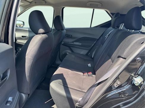 Used 2025 Nissan Kicks Play S FWD image 17