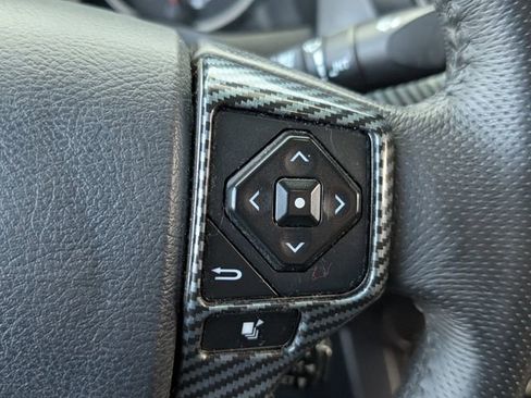 Used 2019 Toyota Tacoma SR5 RWD image 22