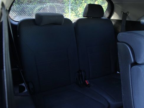 Used 2020 Kia Sorento LX FWD image 19