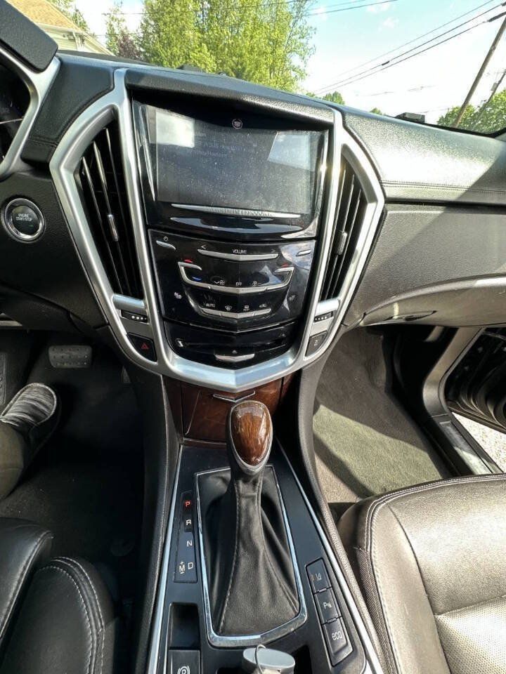 Used 2014 Cadillac SRX Luxury w/ Driver Awareness Package AWD/4WD image 18