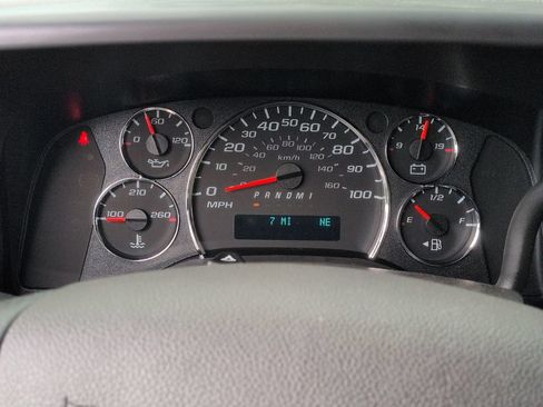 New 2026 Chevrolet Express 2500 w/ Driver Convenience Package RWD image 15