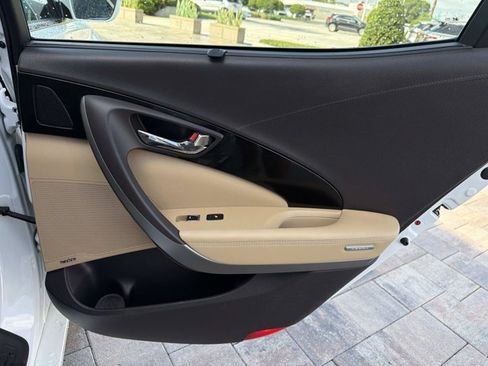 Used 2016 Hyundai Azera Limited FWD image 21