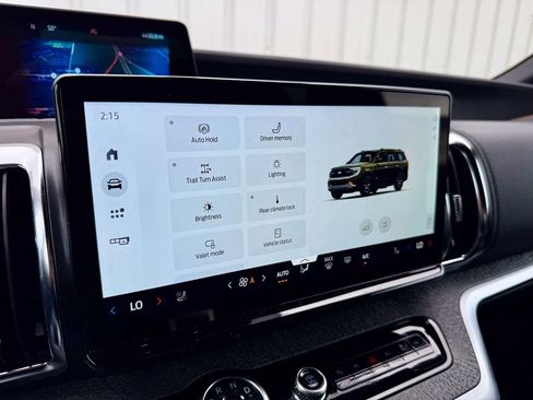 Used 2025 Ford Expedition Tremor image 39