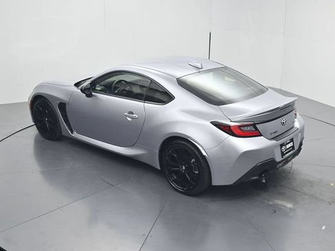 Used 2025 Toyota GR86 Premium w/ ALL Weather Mat Package (TMS) RWD image 51