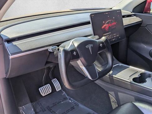 Used 2022 Tesla Model Y Performance AWD/4WD image 10