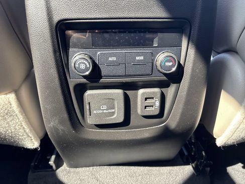 Used 2020 Buick Enclave Essence w/ Sound and Sites Package AWD/4WD image 40