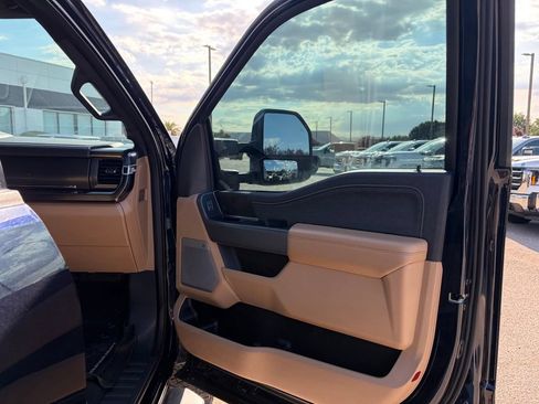 Used 2024 Ford F250 Lariat w/ Lariat Ultimate Package AWD/4WD image 33
