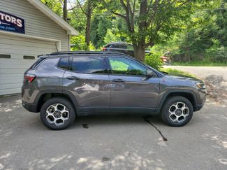 Used 2022 Jeep Compass Trailhawk w/ Trailhawk Elite Group image 1