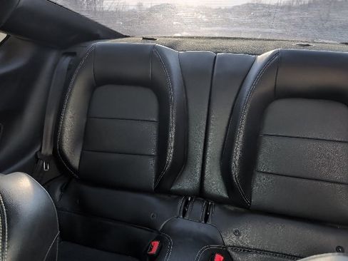 Used 2019 Ford Mustang GT Premium image 17