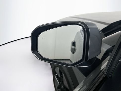 Used 2025 Hyundai Santa Fe SEL FWD image 16
