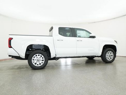 New 2026 Toyota Tacoma SR5 RWD image 29