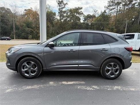 Used 2023 Ford Escape ST-Line w/ Tech Pack #1 AWD/4WD image 21