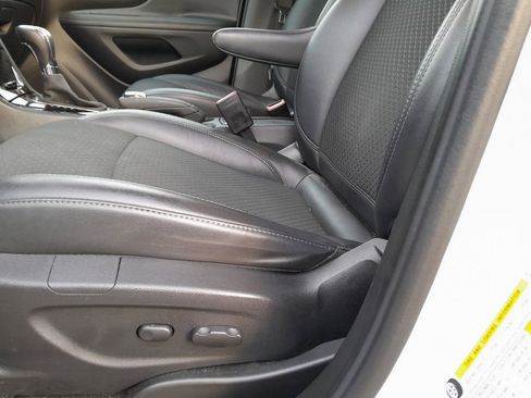 Used 2017 Buick Encore Preferred image 11