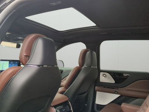 New 2026 Lincoln Aviator Reserve w/ Luxury Package RWD image 21