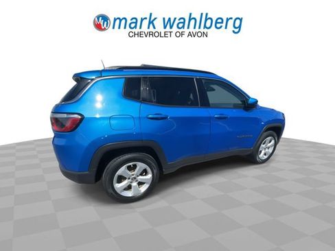 Used 2019 Jeep Compass Latitude w/ Popular Equipment Group AWD/4WD image 8