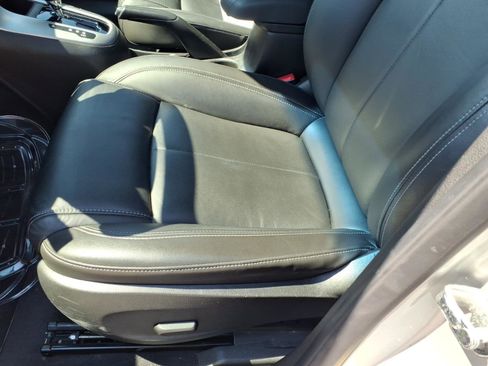 Used 2011 Chevrolet Cruze LT image 8