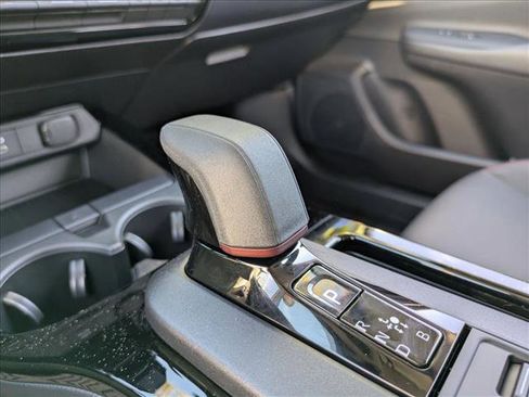 Certified 2025 Toyota Prius Plug-In Hybrid image 12