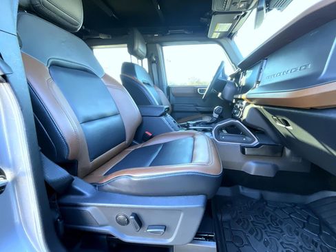Used 2024 Ford Bronco Outer Banks image 26