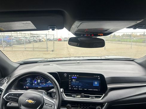 Used 2025 Chevrolet Equinox LT image 33