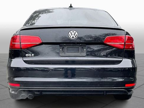 Used 2017 Volkswagen Jetta GLI image 4