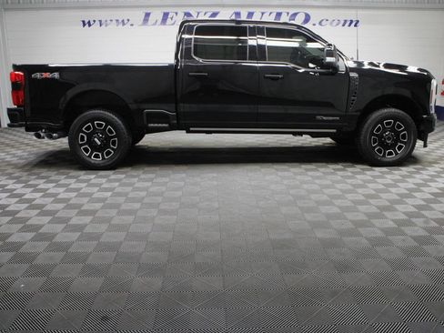 Used 2025 Ford F350 Platinum AWD/4WD image 2