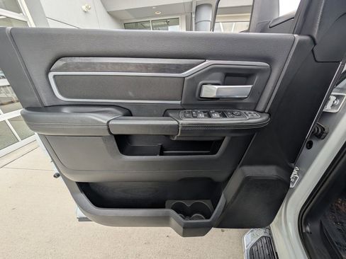 Used 2024 RAM 2500 Big Horn image 37