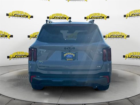 Used 2025 Kia Sorento SX Prestige image 4