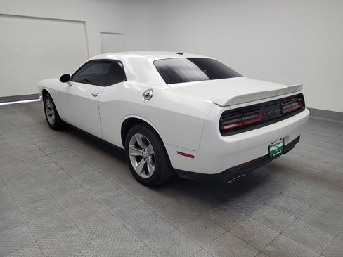 Used 2020 Dodge Challenger SXT RWD image 5