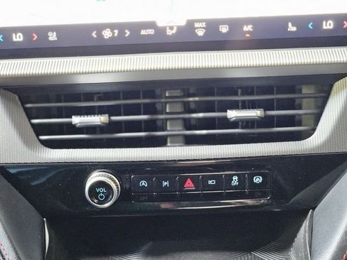 Used 2025 Ford Explorer ST-Line AWD/4WD image 24