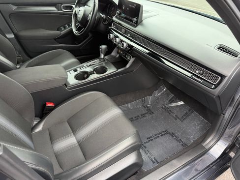 Used 2025 Honda Civic Sport image 30