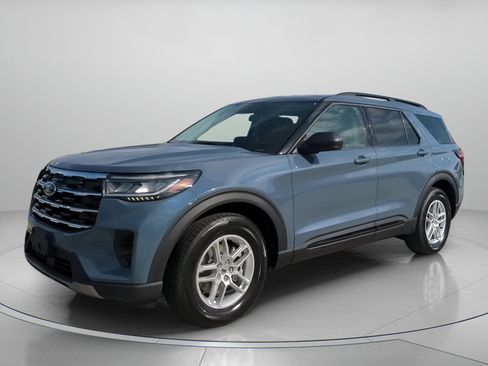 New 2026 Ford Explorer Active image 8