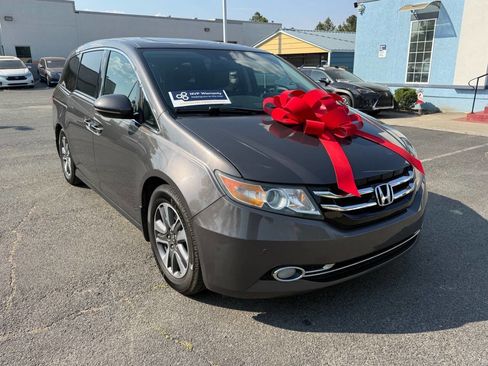 Used 2016 Honda Odyssey Touring Elite image 8