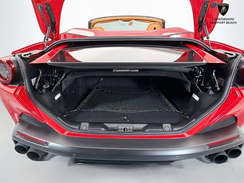 Used 2019 Ferrari Portofino RWD image 23