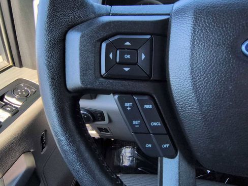 Used 2020 Ford F150 XLT w/ Equipment Group 302A Luxury AWD/4WD image 24