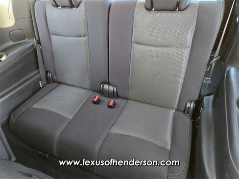 Used 2018 Nissan Pathfinder S image 12