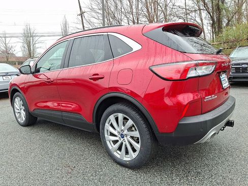 Used 2022 Ford Escape Titanium w/ Titanium Elite Package AWD/4WD image 4