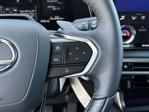 New 2026 Lexus RX 450h AWD image 22