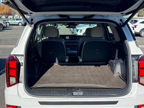 Used 2021 Hyundai Palisade Limited image 23