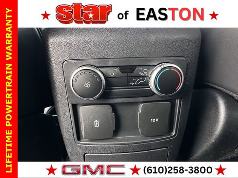 Used 2022 Ford Explorer XLT w/ Equipment Group 202A image 20