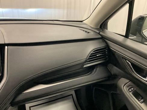 Used 2022 Subaru Outback Premium image 28