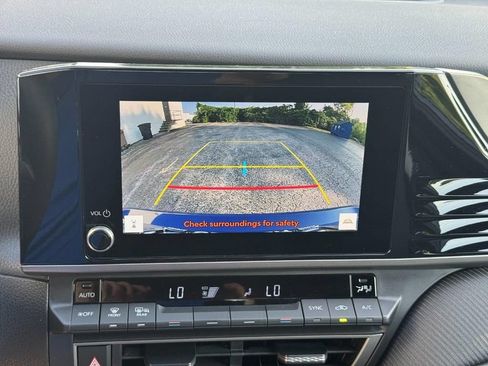 Used 2026 Toyota Camry SE FWD image 30
